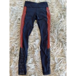 Lululemon Athletica full length luxtreme pant size 6